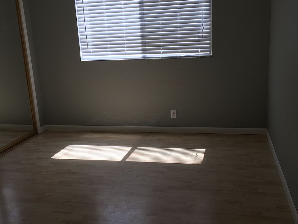 1st image of 214 Adrian Ct