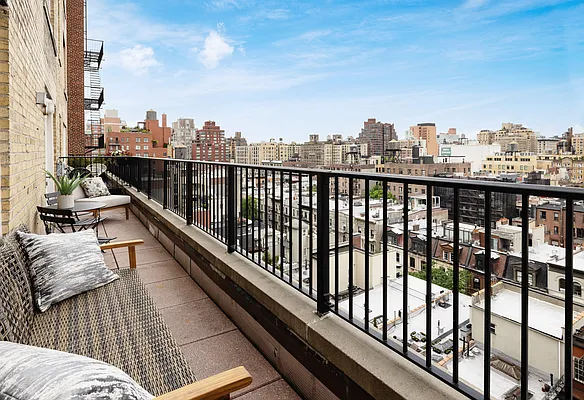 Sold by Douglas Elliman | media 6