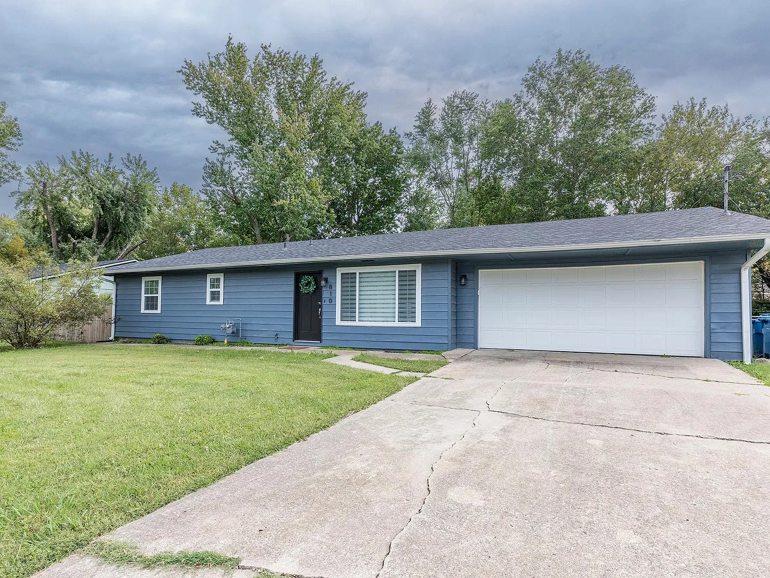 3 bed, 1420 sqft, $2,850 — Photo 1