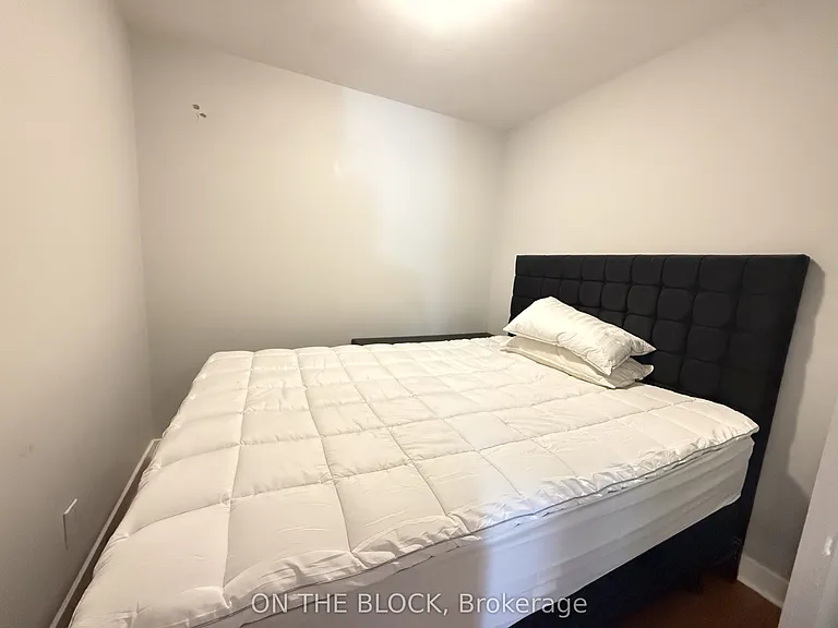 320 Richmond St E #313 — Photo 10