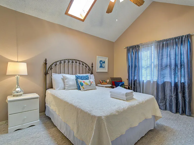 175 Heather Dr — Photo 5