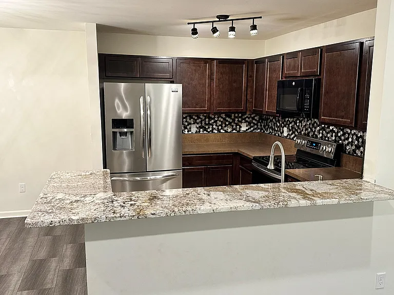 29603 Fox Run Cir — Photo 4