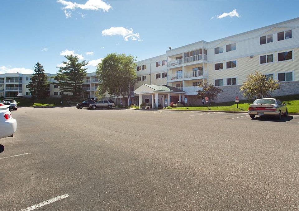 1st image of 132 Demont Ave E APT 229