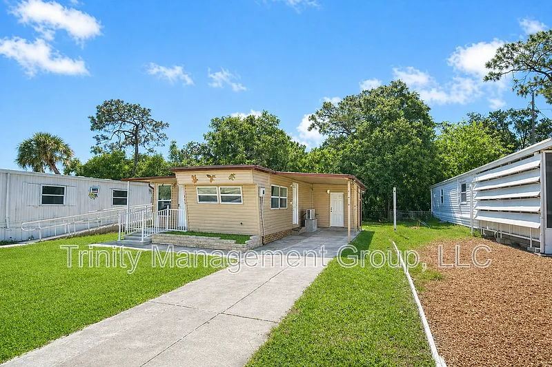 1 bed, 1.0 bath, 110 sqft, $888 — Photo 4