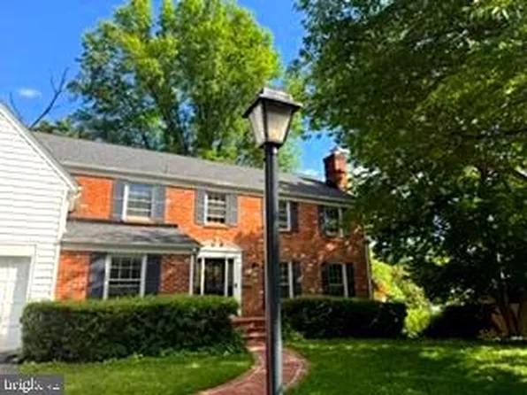 9812 Canal Rd, Montgomery Village, MD 20886