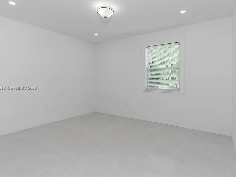 1473 NE 30th Ct — Photo 24
