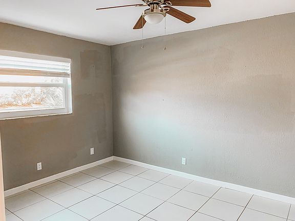 4th image of 10226 NW 31st St