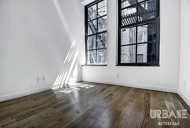 Rented by Urbane Brokerage