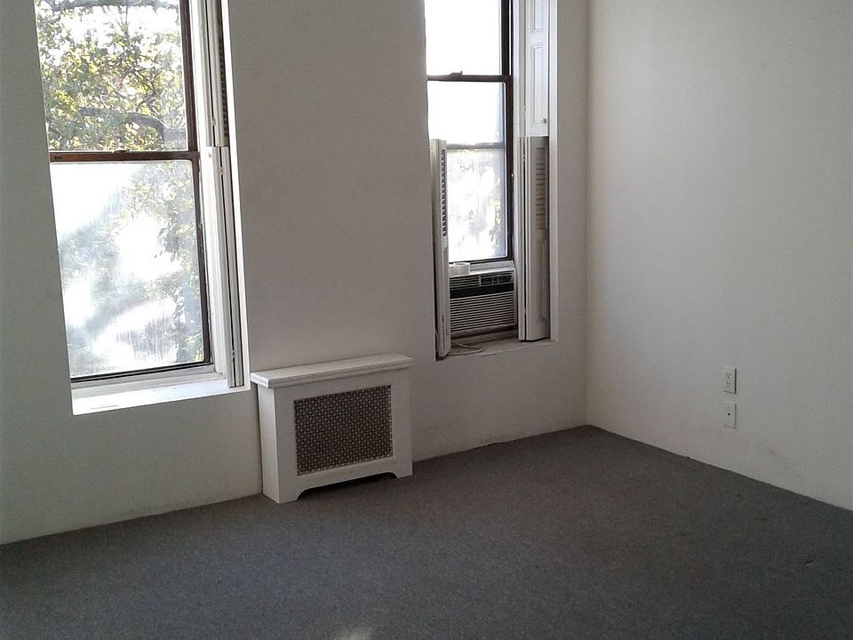 269 11th Street Bedroom