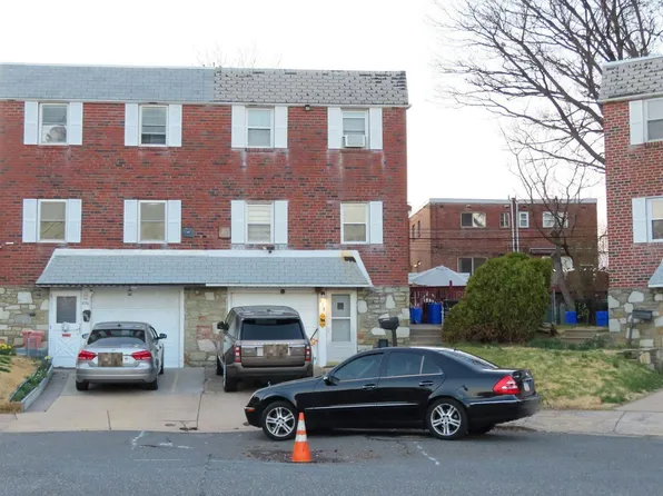 8918 Maxwell Pl, Philadelphia, PA 19152