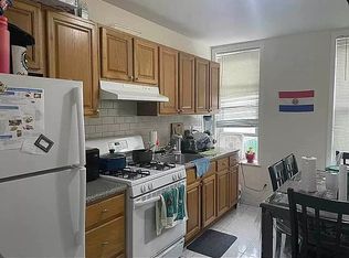 34-33 42nd St #1R, Long Island City, NY 11101