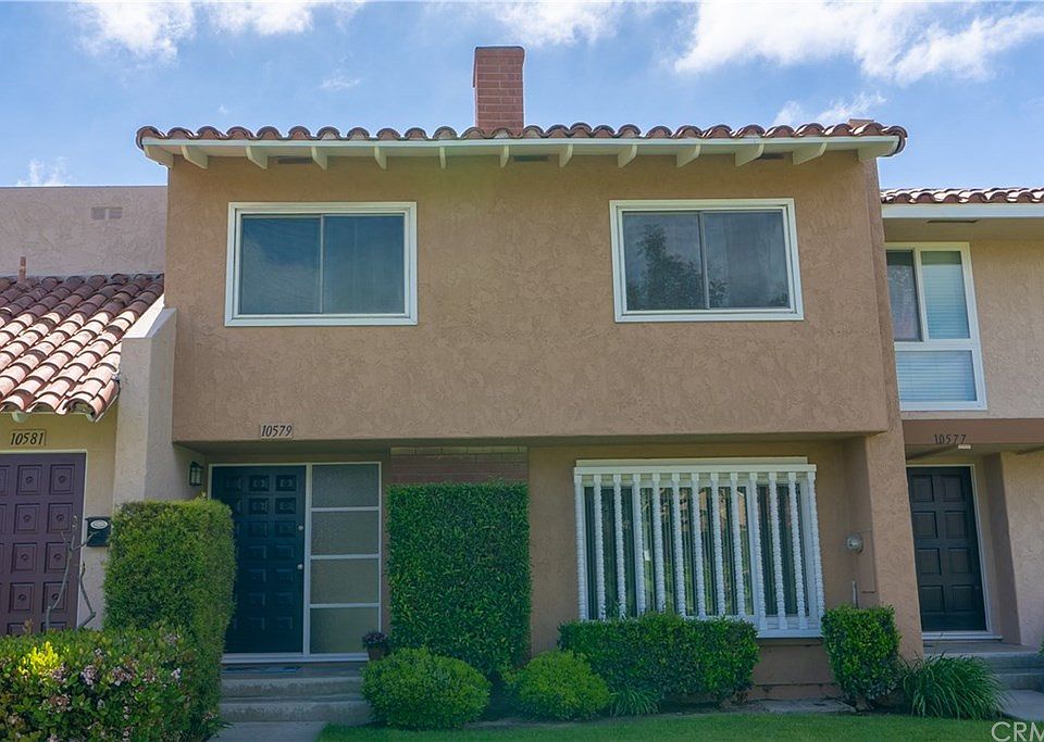 1st image of 10579 La Fuente St