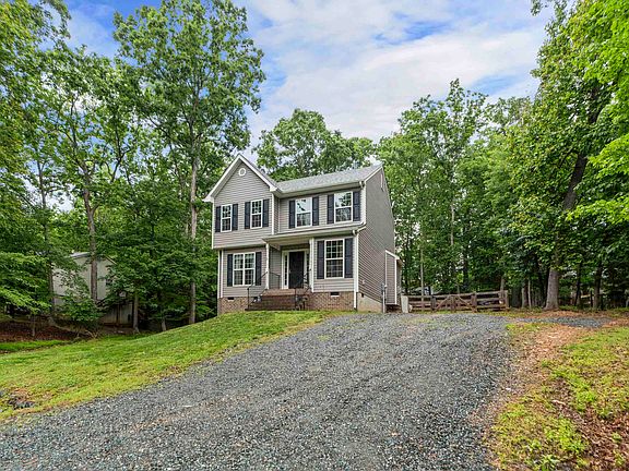 3rd image of 10 Zephyr Rd