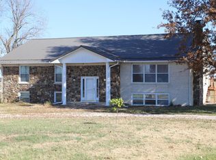 3931 Panda Rd, Diamond, MO 64840