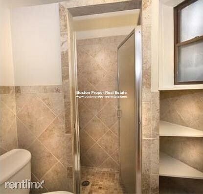 65 Burbank #11 Boston - Fenway Unit Photo 6