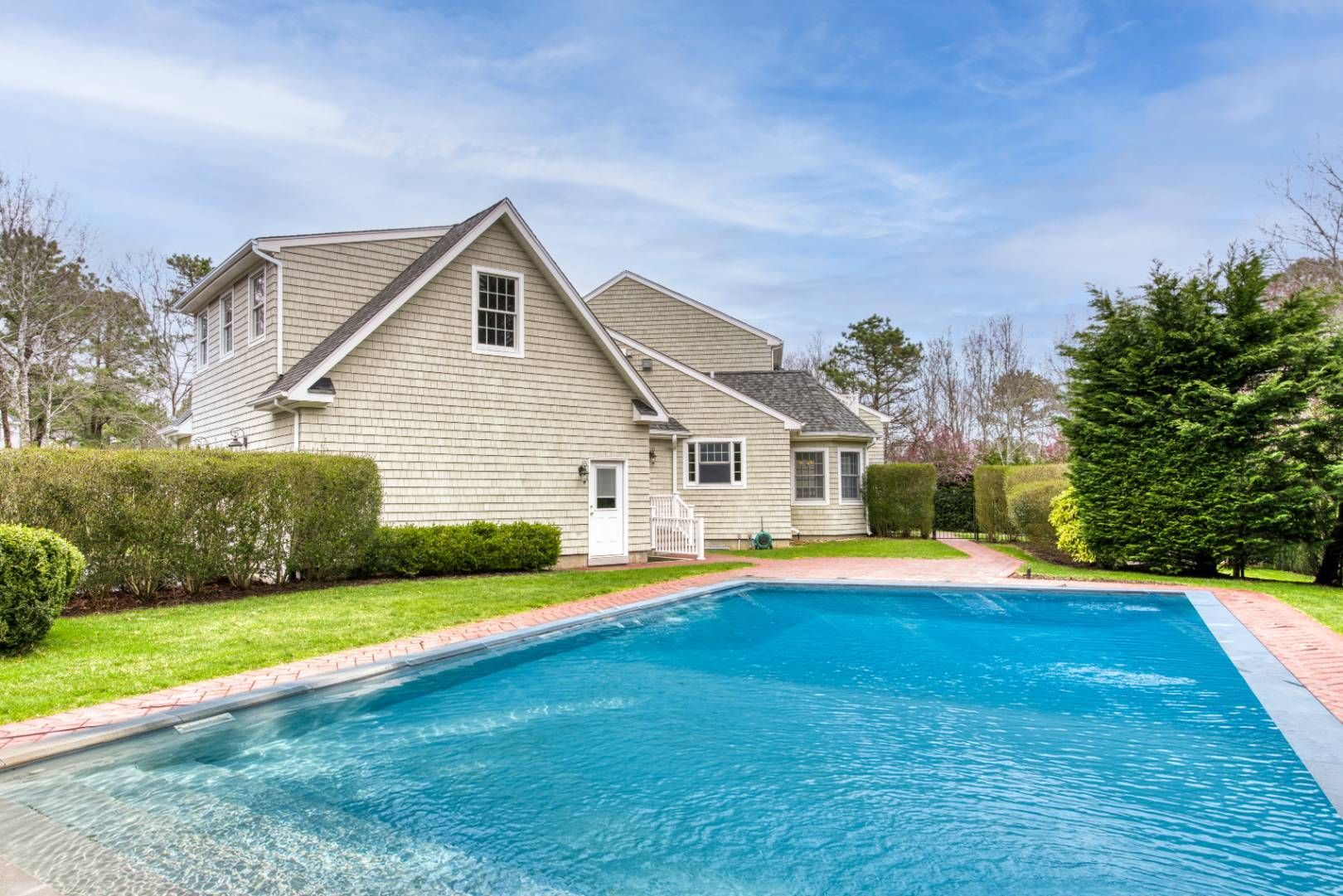 147 Maggie Dr, East Quogue, NY 11942 Out East