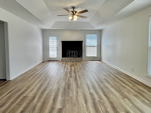 3rd image of 1316 Sun Valley Rd