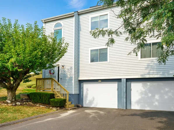 31 Wynwood Drive #31, Cromwell, CT 06416