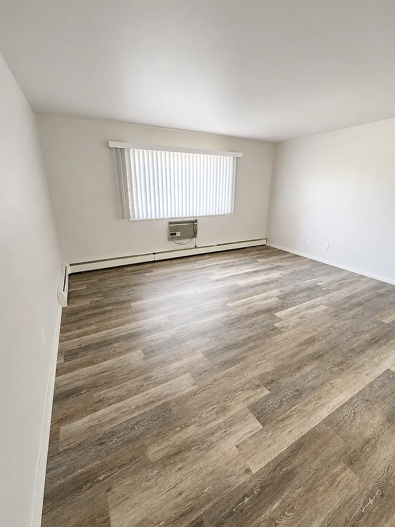 19 Plex Merrill — Photo 2