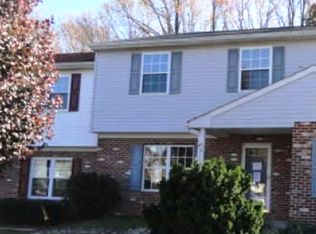 4025 Yorktown Dr, Upper Chichester, PA 19061