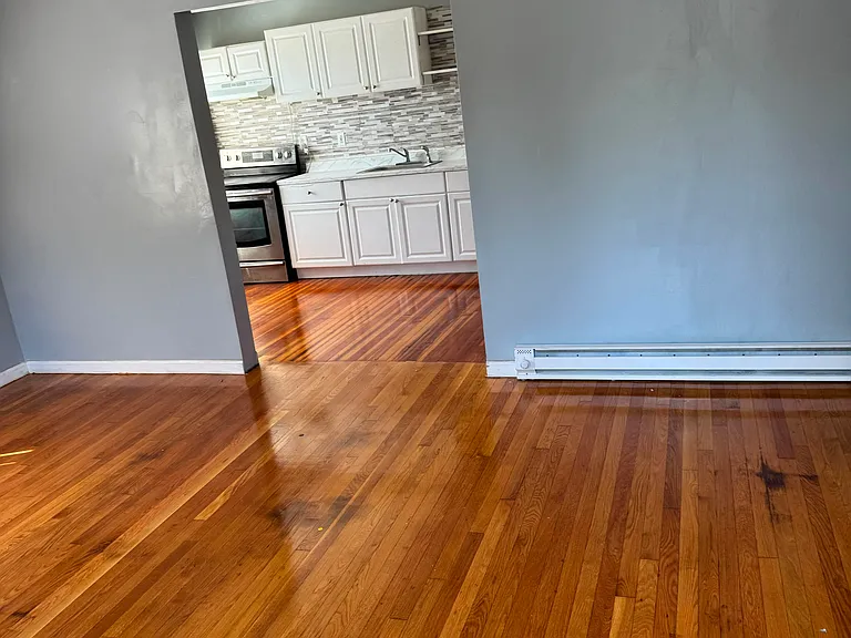105 Oakridge St #A — Photo 8