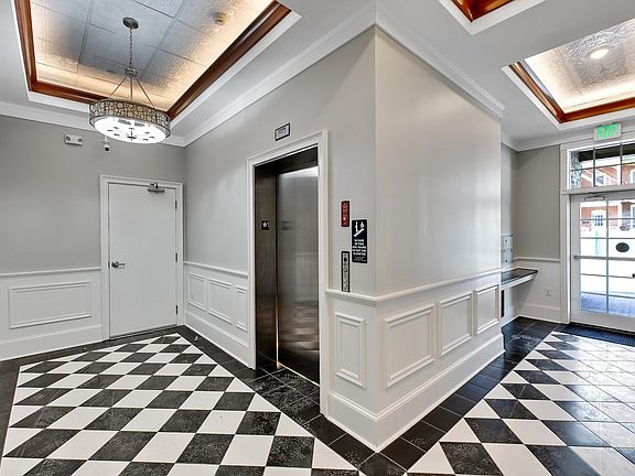 2nd image of 25 Lawrence St #2C