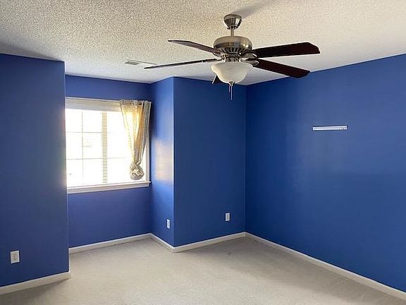 4th image of 3431 Valley Chase Ln