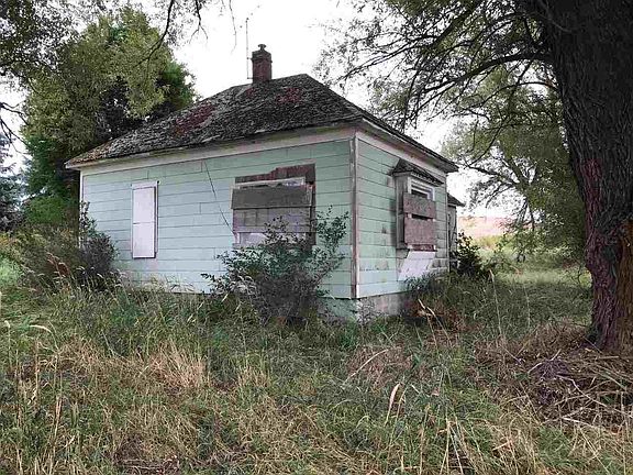 5th image of 703 E Emma St