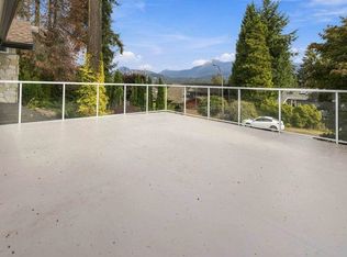 734 Carleton Dr, Pt Moody, BC V3H3K6