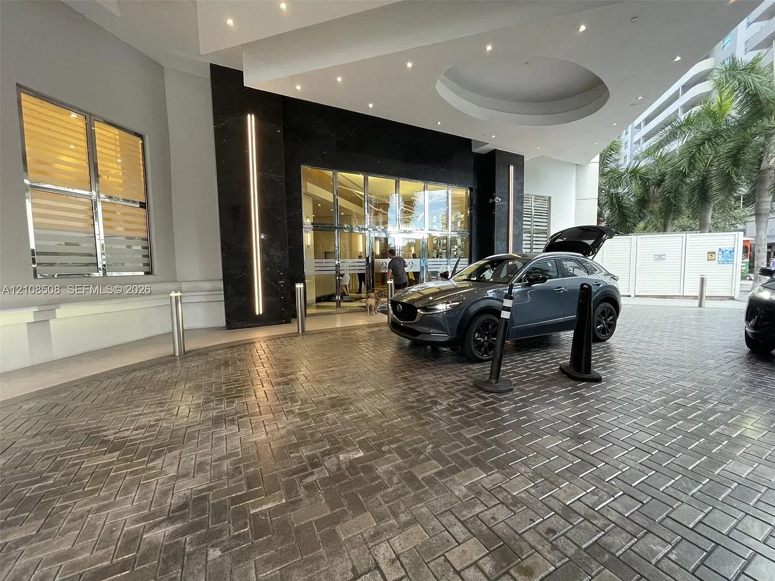 Nine At Mary Brickell Vil — Photo 1