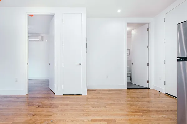 Rented by Nooklyn NYC LLC | media 68