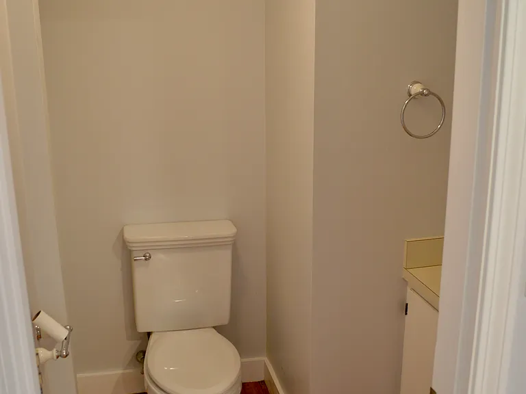 25 McBride St #3 — Photo 6