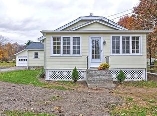 272 Village St, Medway, MA 02053