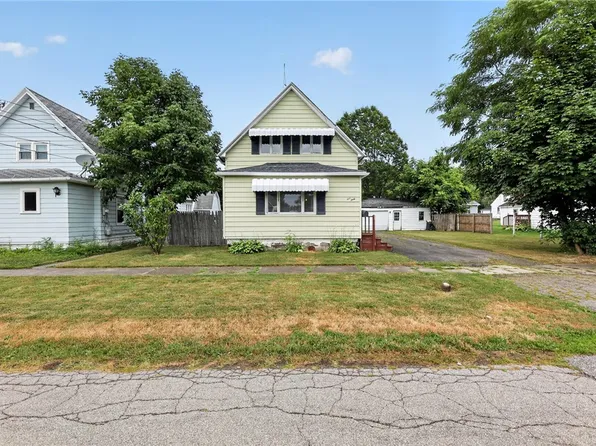 160 S Margay St, Dunkirk, NY 14048