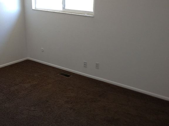 4th image of 3064 W Beaver Cir APT B