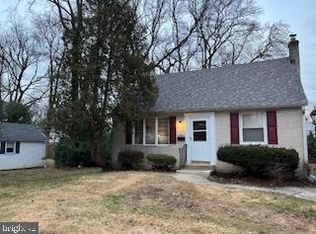 327 Garden Rd, Springfield, PA 19064