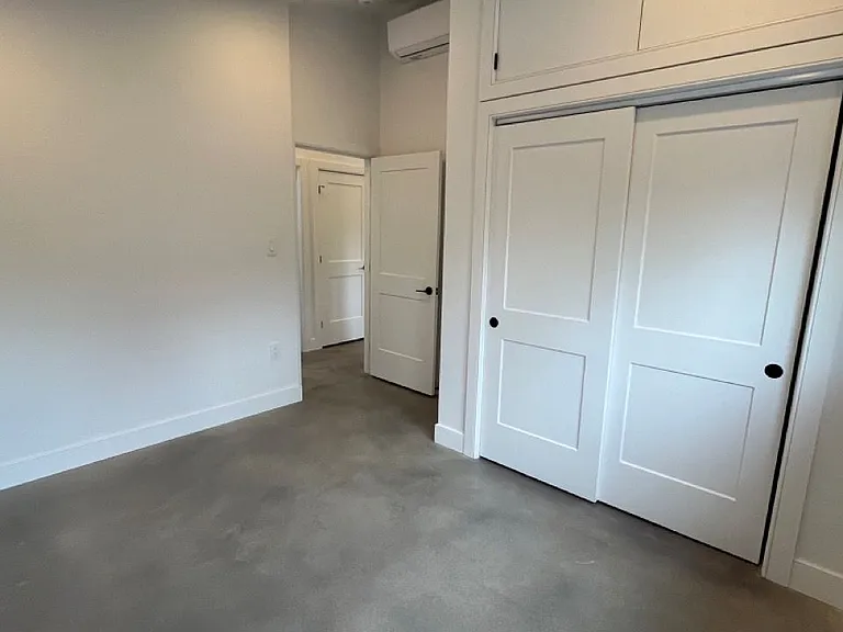 37 Church St E #2 — Photo 13