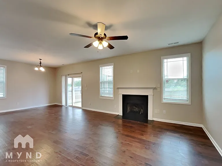 225 E Webber Ln — Photo 5