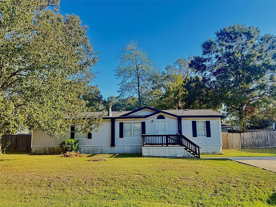 16487 Brittany Way