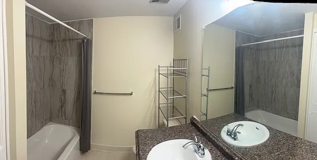 1594 Brentwood Dr — Photo 3