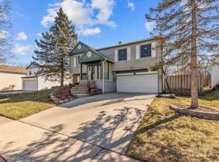 759 W Appletree Ln, Bartlett, IL