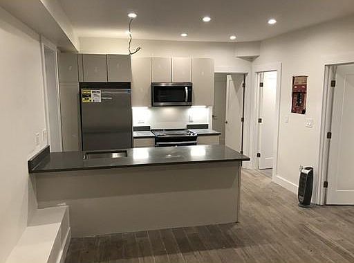 2nd image of 54 Garden St #1A