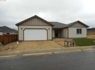 1865 Roosevelt St, North Bend, OR 97459