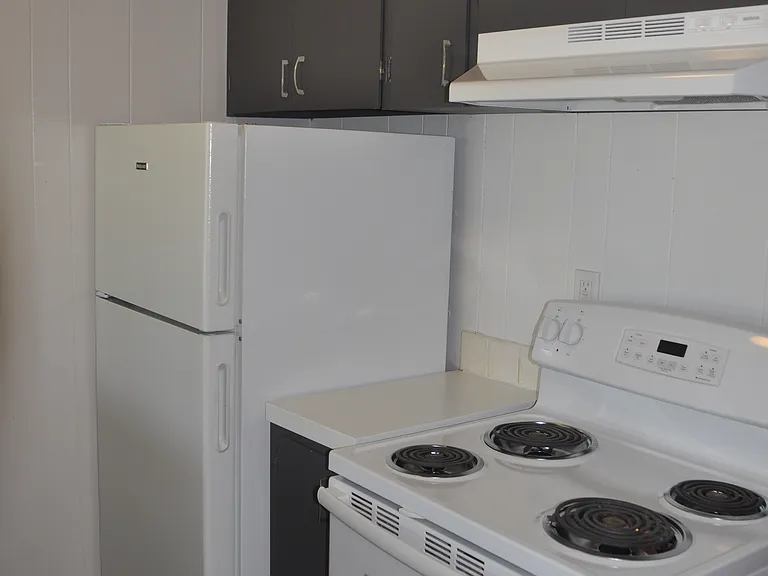1322 N Holladay Dr — Photo 4