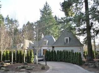 1098 Chadler Rd, Lake Oswego, OR 97034