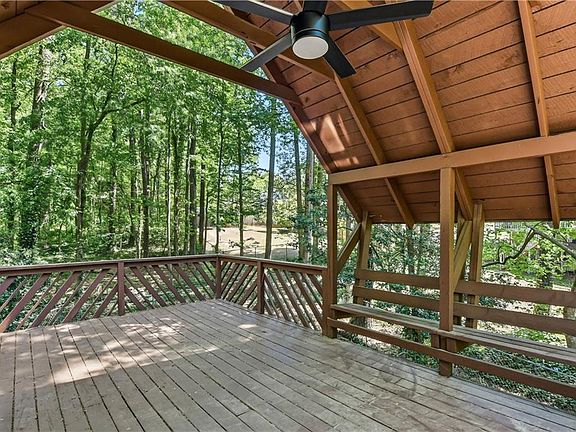 41st image of 2965 Pond View Ct
