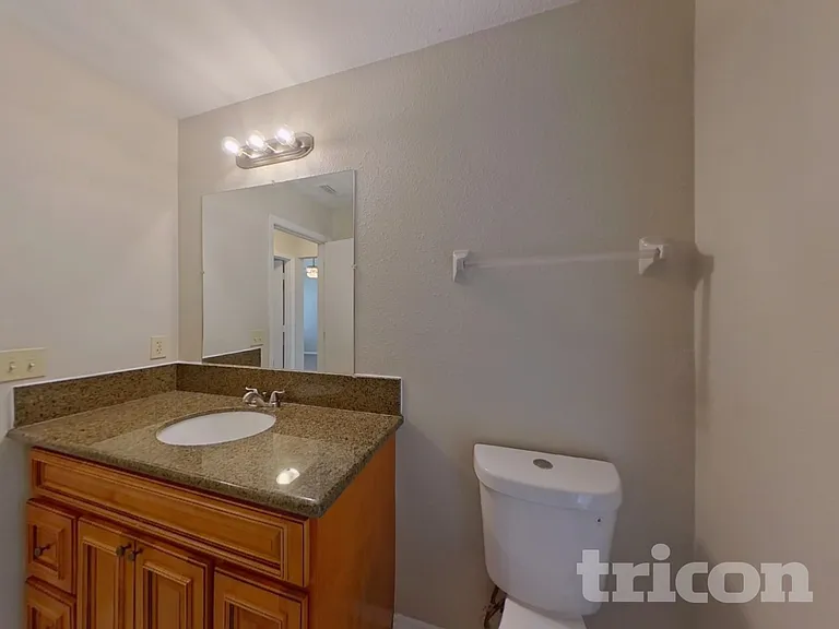 2273 Seward Cir — Photo 11