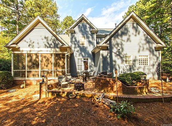 3rd image of 111 Wildiris Ln