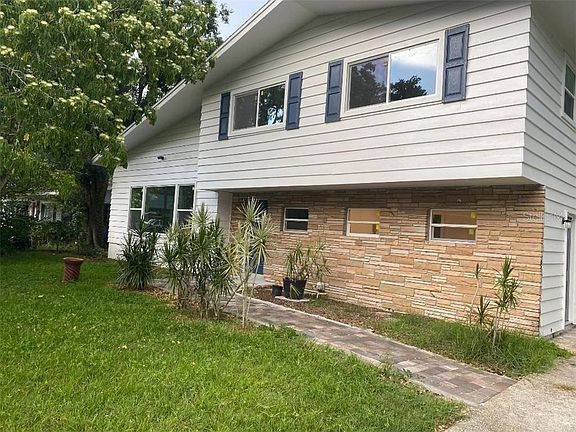 2nd image of 3157 Alta Vista St