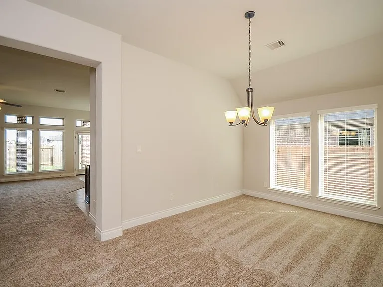 1326 Watercrest Park Ln — Photo 11